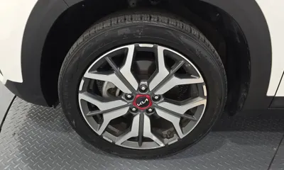 Kia Seltos 2023, 100196 км, за 10036.76 USD