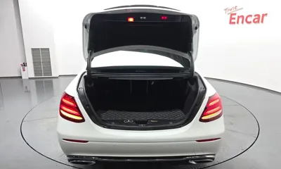 Mercedes-Benz E-Class 2019, 109731 км, за 16612.39 USD - фото 27