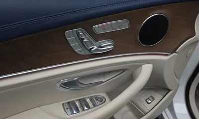 Mercedes-Benz E-Class 2019, 109731 км, за 16612.39 USD - фото 28