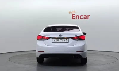 Hyundai Avante 2014, 167871 км, за 3766.1 USD