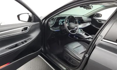 Hyundai Grandeur 2022, 53581 км, за 15419.46 USD - фото 10