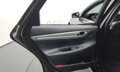 Hyundai Grandeur 2022, 53581 км, за 15419.46 USD - фото 25