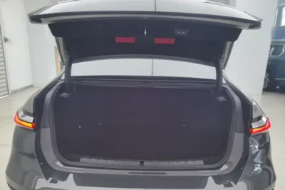 BMW i7 2023, 15800 км, за 76929 USD - фото 27