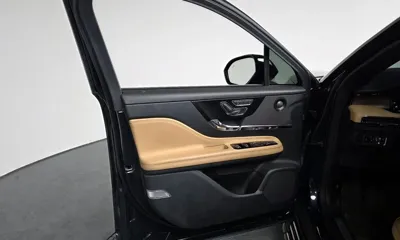 Lincoln Corsair 2021, 52429 км, за 15688.59 USD - фото 24