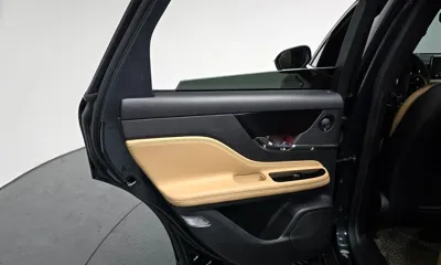 Lincoln Corsair 2021, 52429 км, за 15688.59 USD - фото 25