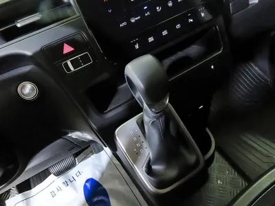 Hyundai Staria 2025, 26085 км, за 17649.4 USD - фото 12