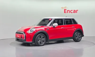 MINI Cooper · 2023 год