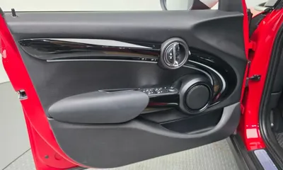 MINI Cooper 2023, 19915 км, за 18526.94 USD - фото 24