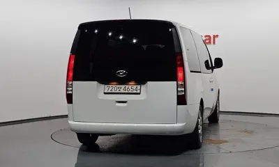 Hyundai Staria 2022, 75676 км, за 15960.92 USD