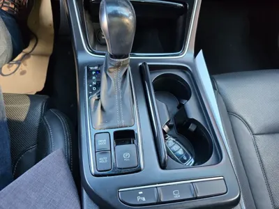 Hyundai Grandeur 2019, 123483 км, за 9655.8 USD - фото 16
