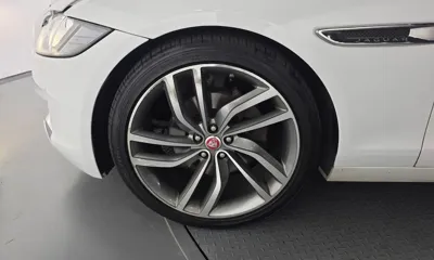 Jaguar XF 2017, 144989 км, за 4948.88 USD