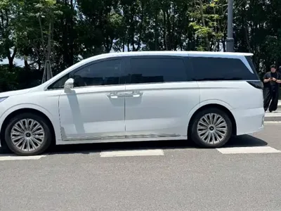 Voyah Dreamer 2022, 50000 км, за 31831.84 USD