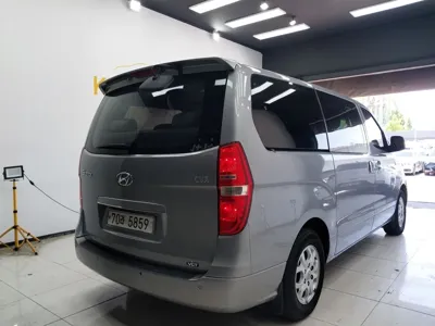 Hyundai Starex 2011, 172000 км, за 3675.99 USD