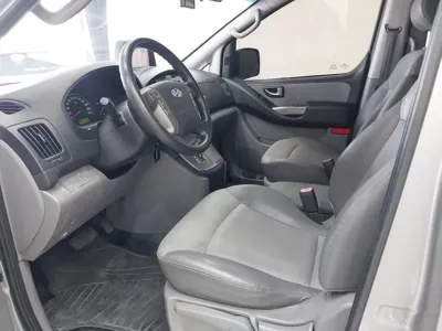 Hyundai Starex 2011, 172000 км, за 3675.99 USD