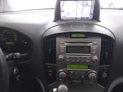 Hyundai Starex 2011, 172000 км, за 3648.21 USD - фото 11