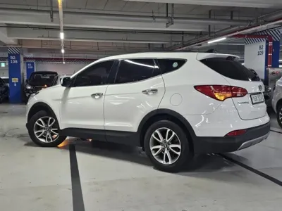 Hyundai Santafe 2014, 82971 км, за 6825.71 USD