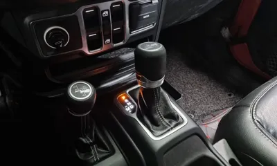 Jeep Wrangler 2019, 87538 км, за 21143.04 USD - фото 9