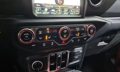 Jeep Wrangler 2019, 87538 км, за 21143.04 USD - фото 16