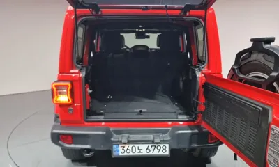 Jeep Wrangler 2019, 87538 км, за 21143.04 USD - фото 20