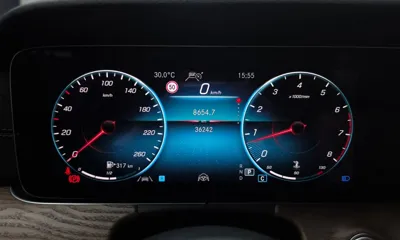 Mercedes-Benz E-Class 2022, 36242 км, за 26913.48 USD - фото 8