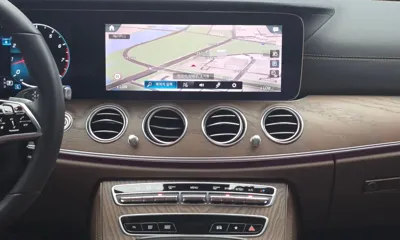 Mercedes-Benz E-Class 2022, 36242 км, за 26913.48 USD - фото 13