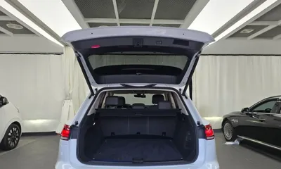 Volkswagen Touareg 2021, 91323 км, за 27504.27 USD - фото 20