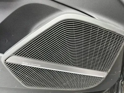 Audi Q5L 2024, 9000 км, за 32812.78 USD - фото 6