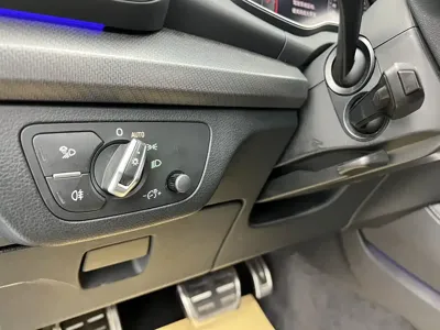Audi Q5L 2024, 9000 км, за 32812.78 USD - фото 7