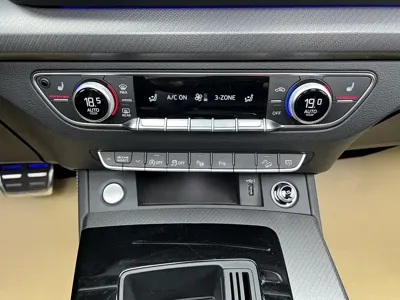 Audi Q5L 2024, 9000 км, за 32812.78 USD - фото 26