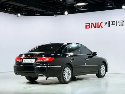 Hyundai Grandeur 2009, 168263 км, за 2280.13 USD