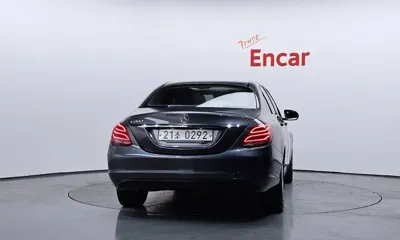 Mercedes-Benz C-Class 2016, 128338 км, за 7862.57 USD
