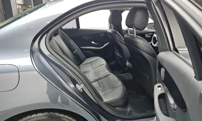 Mercedes-Benz C-Class 2016, 128338 км, за 7862.57 USD - фото 12