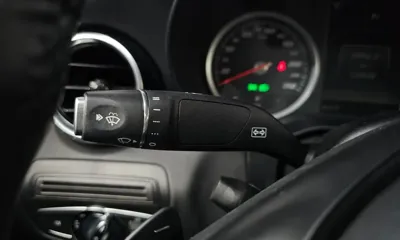 Mercedes-Benz C-Class 2016, 128338 км, за 7862.57 USD - фото 17