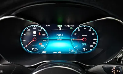 Mercedes-Benz GLC-Class 2023, 27597 км, за 35695.33 USD - фото 8