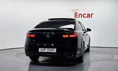 Kia K7 2016, 112981 км, за 7020.73 USD