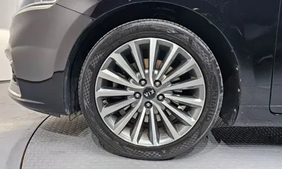 Kia K7 2016, 112981 км, за 7020.73 USD
