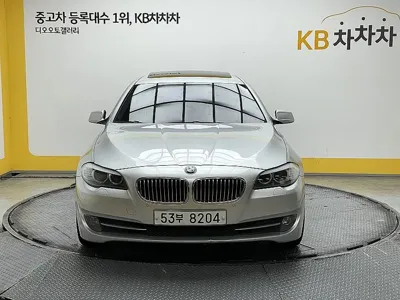 BMW 5-Series 2010, 184195 км, за 5219.69 USD