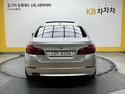 BMW 5-Series 2010, 184195 км, за 5219.69 USD
