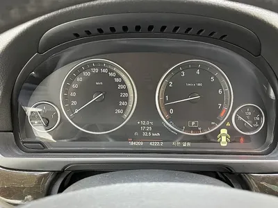 BMW 5-Series 2010, 184195 км, за 5219.69 USD - фото 8