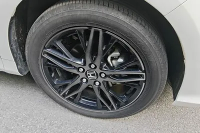 Honda Odyssey 2024, 26100 км, за 29465 USD - фото 8