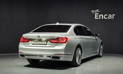 BMW 7-Series 2016, 176446 км, за 10831.04 USD