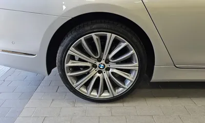 BMW 7-Series 2016, 176446 км, за 10831.04 USD