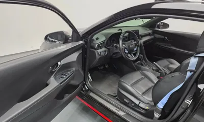 Hyundai Veloster 2022, 56237 км, за 12913.9 USD - фото 11