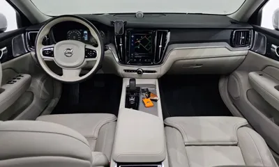 Volvo V60 2022, 59794 км, за 20477.14 USD - фото 7