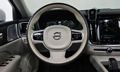 Volvo V60 2022, 59794 км, за 20477.14 USD - фото 13