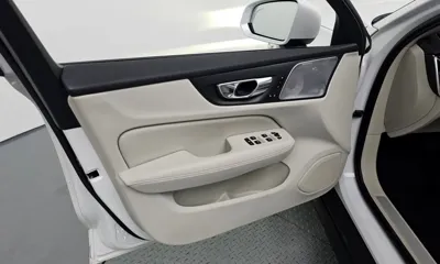 Volvo V60 2022, 59794 км, за 20477.14 USD - фото 24