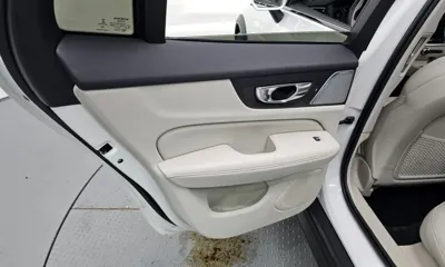 Volvo V60 2022, 59794 км, за 20477.14 USD - фото 25