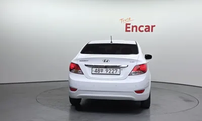 Hyundai Accent 2012, 165552 км, за 2275.24 USD
