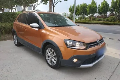 Volkswagen Polo 2016, 65500 км, за 6715 USD
