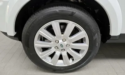 Land Rover Discovery 2013, 104251 км, за 9584.88 USD